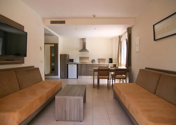 Cabot Tres Torres Apartamentos