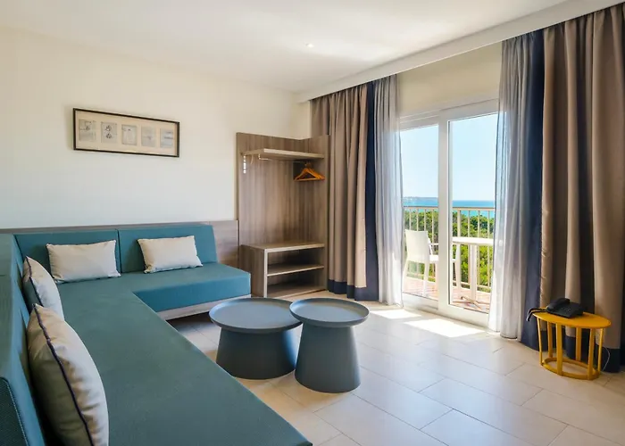 Apartamentos Tres Torres