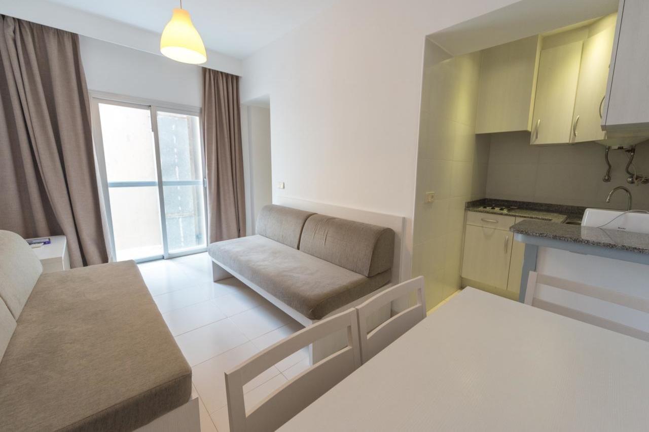 Cabot Tres Torres Apartament *