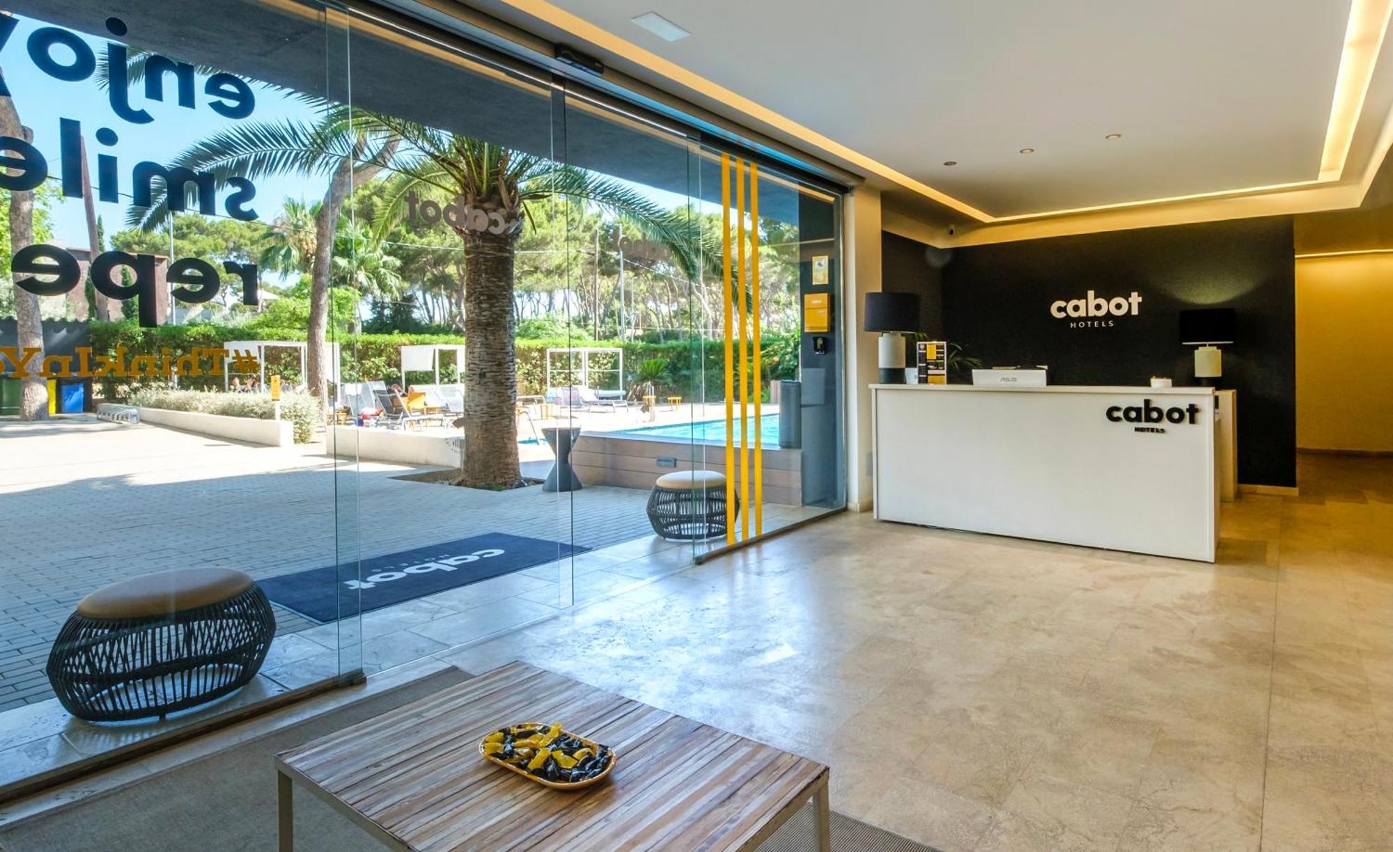 Apartament Cabot Tres Torres *